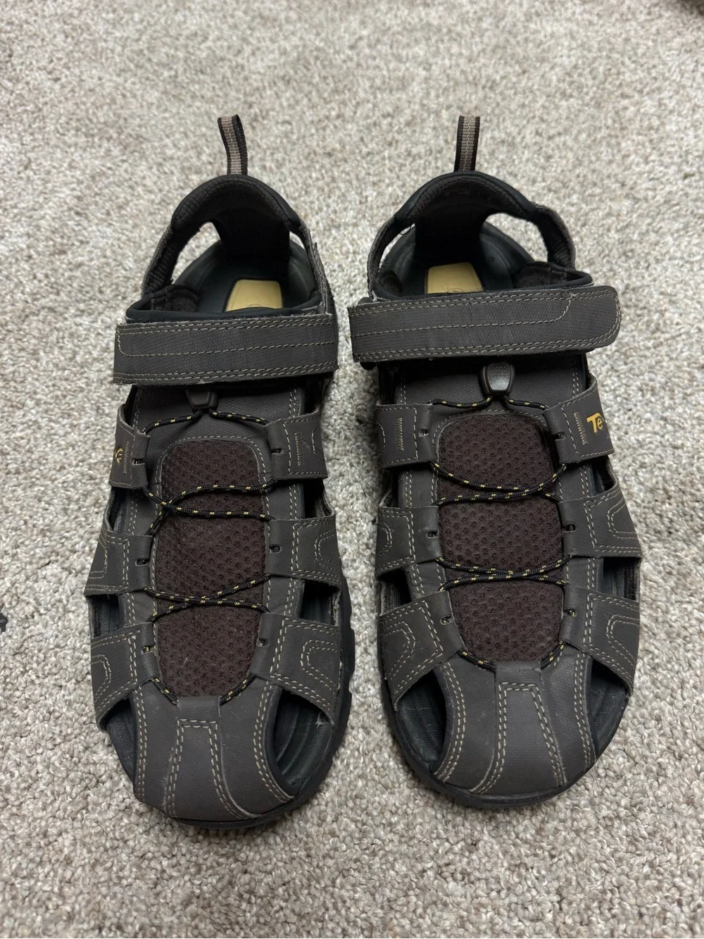 Teva Forebay Fisherman Sport Hiking Sandals Men's Size 11 Brown Adjustable Sport